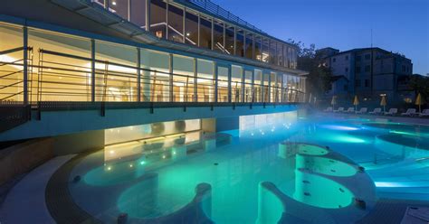 ferrara hotel con piscina